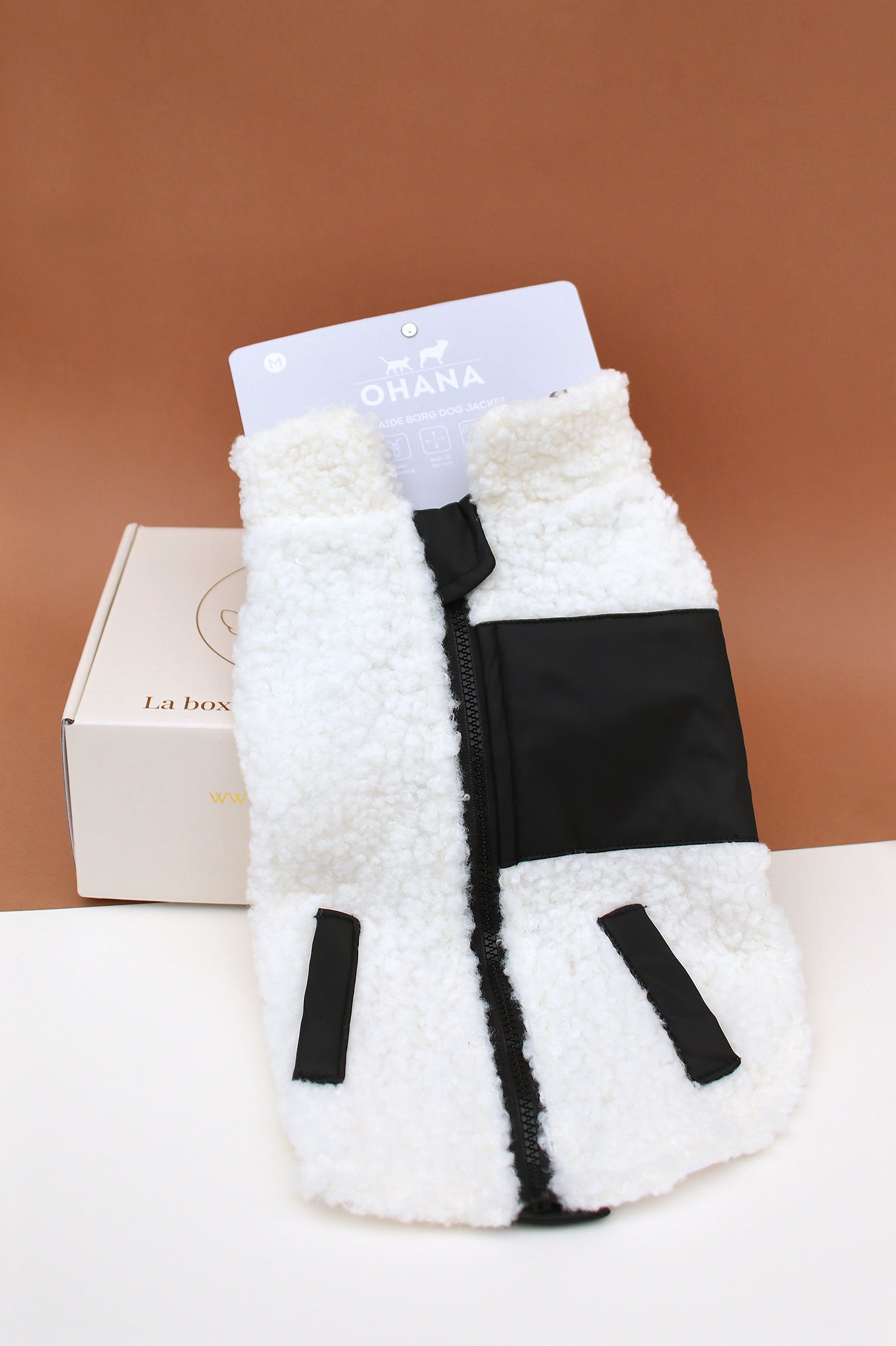 Accessoire chic pour box chien Pretty Pet Box, doudoune polaire pour petit chien inclus dans une box, livraison rapide, sans abonnement